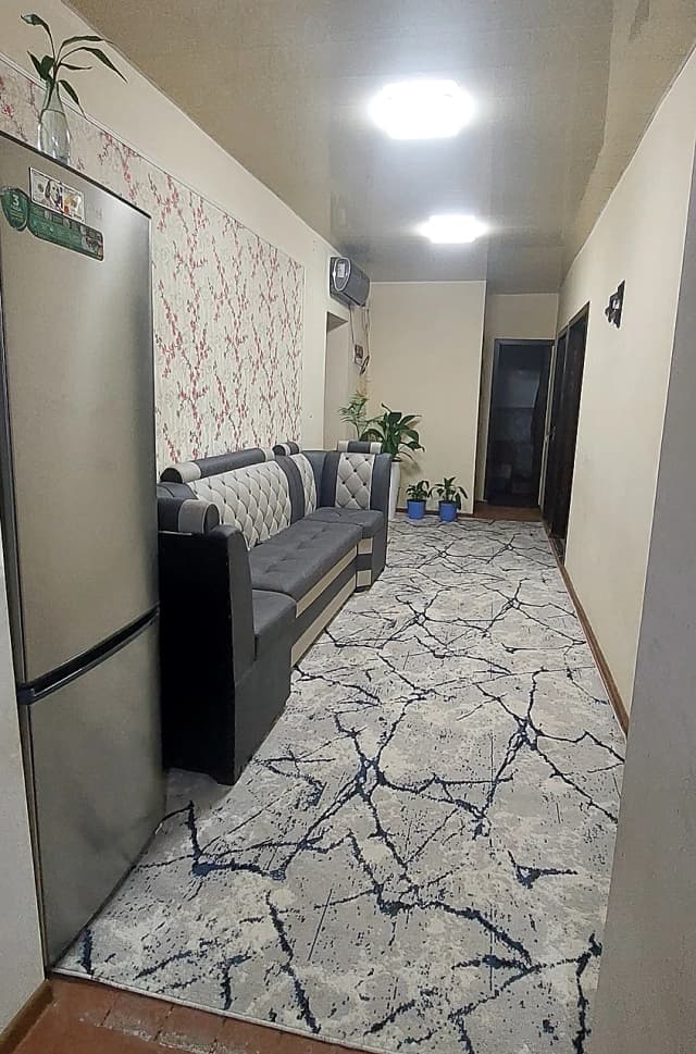 Keles massivda 3 xonali uy sotiladi!