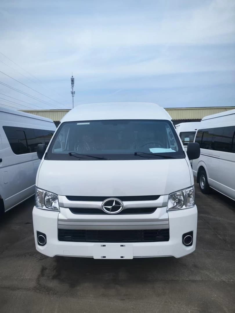 Toyota HiAce 2025 — 3
