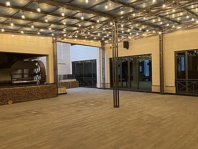Restoran sotiladi yokida arendaga  beriladi Oladigan odam tel qilsa yana kelishilinadi — 2