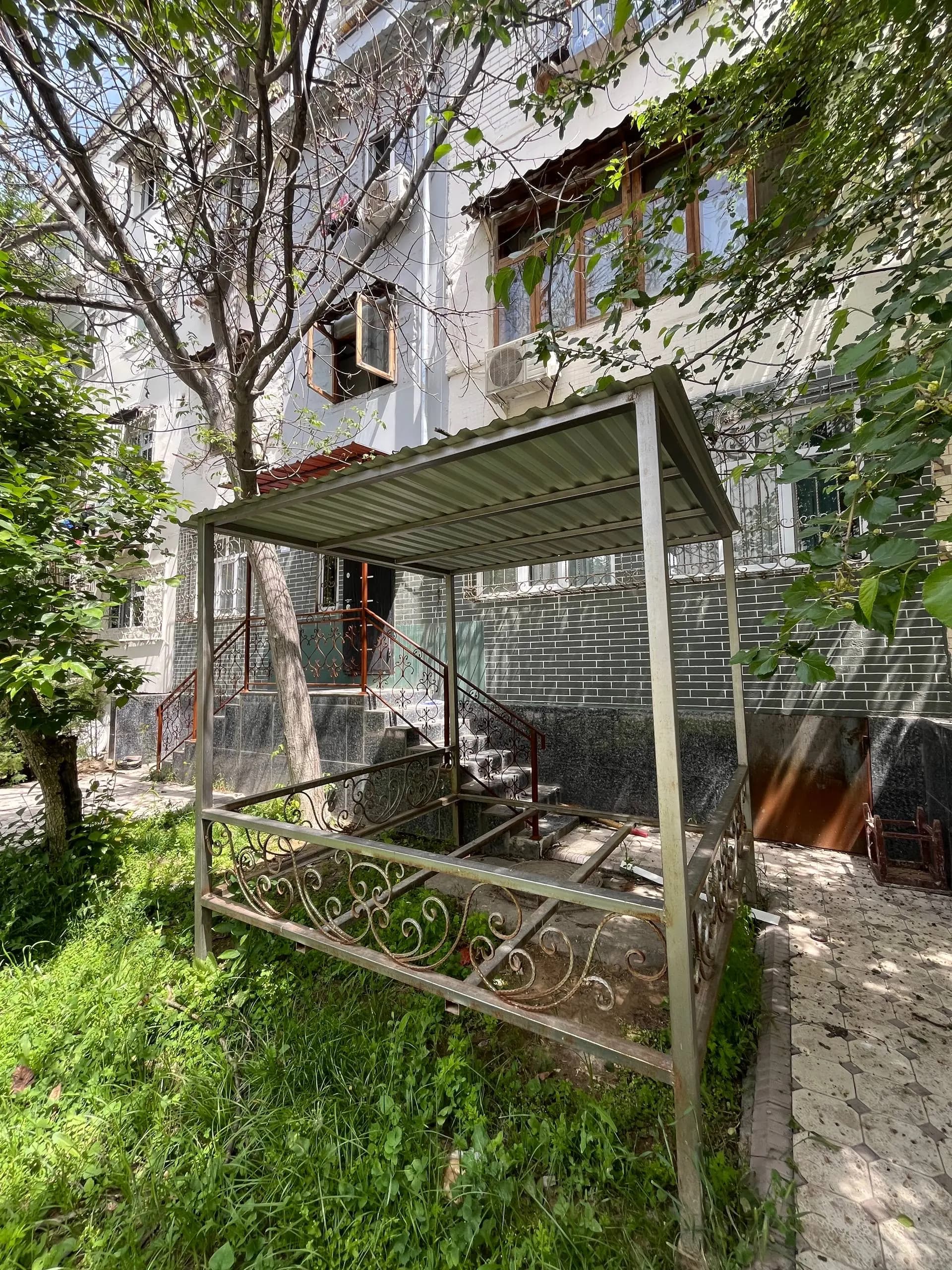 Kvartira sotiladi 3 xonalik — 2