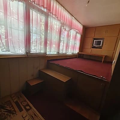 Tansiqboy 2 2etaj 3 xona 450y.e. bollar qizlar oila — 2