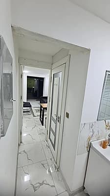 Arenda ofis Uchtepa 22-kvartal2 ta hona obshiy 30 M2400 y.e. — 1
