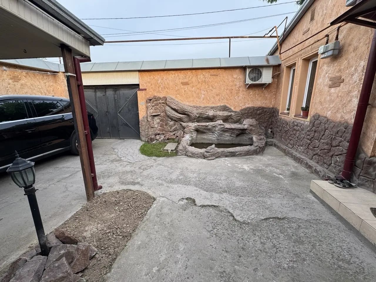 Продается дом 2 сотки,4 комнаты. Дом угловой фосад 10×20. Ор Миробадский района. Транспортный институт — 2