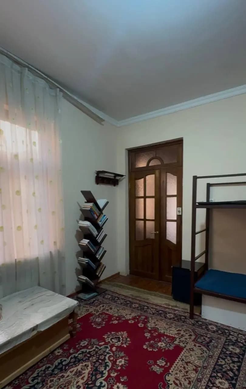 Сотиадиган ховли — 2