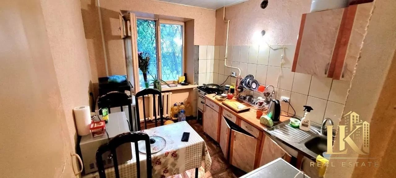 #9800 Продаётся: Мирзо-Улугбекский р-н Массив Ялангач (Высоковольтный) Ор-р: бывш. налоговая — 2