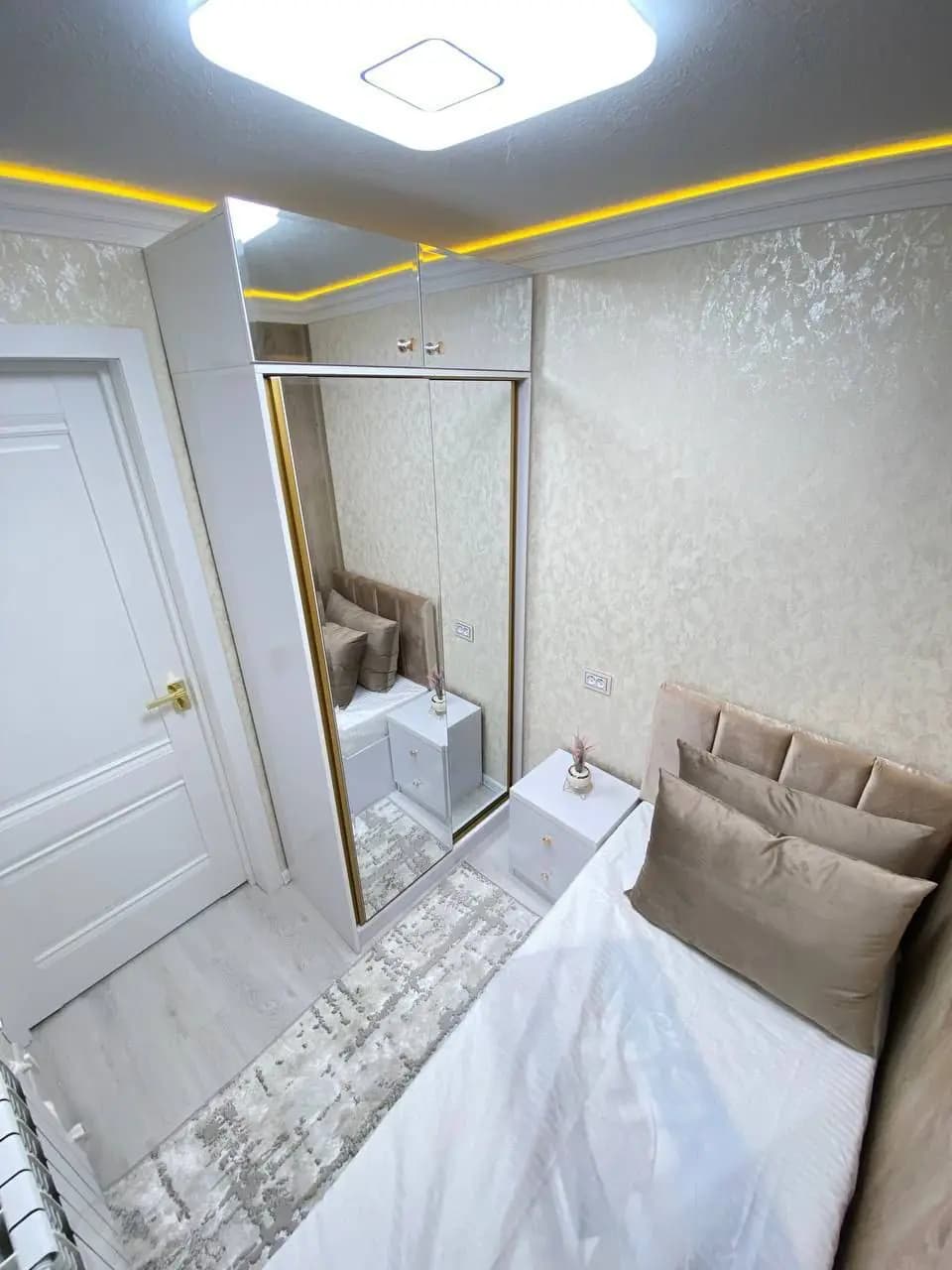 yy sotiladi novza metro 2/3xona luxs — 2