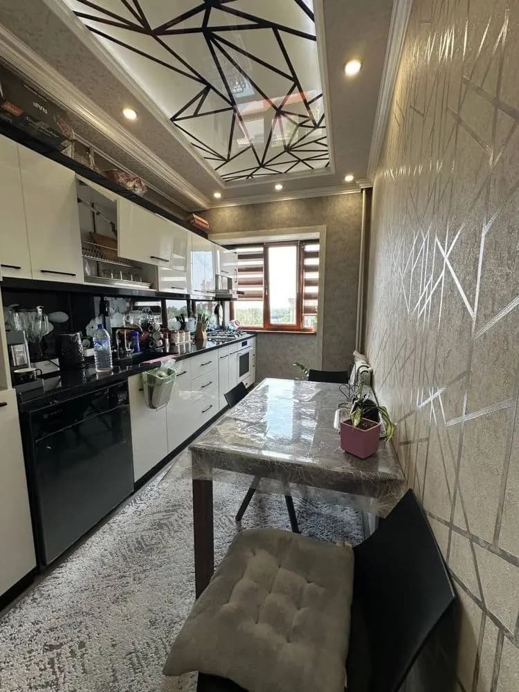 V5741 ПРОДАЕТСЯ 3/8/9 на:Новза Метро #Чиланзарский_район Ор.р:Педогогический Институт — 3