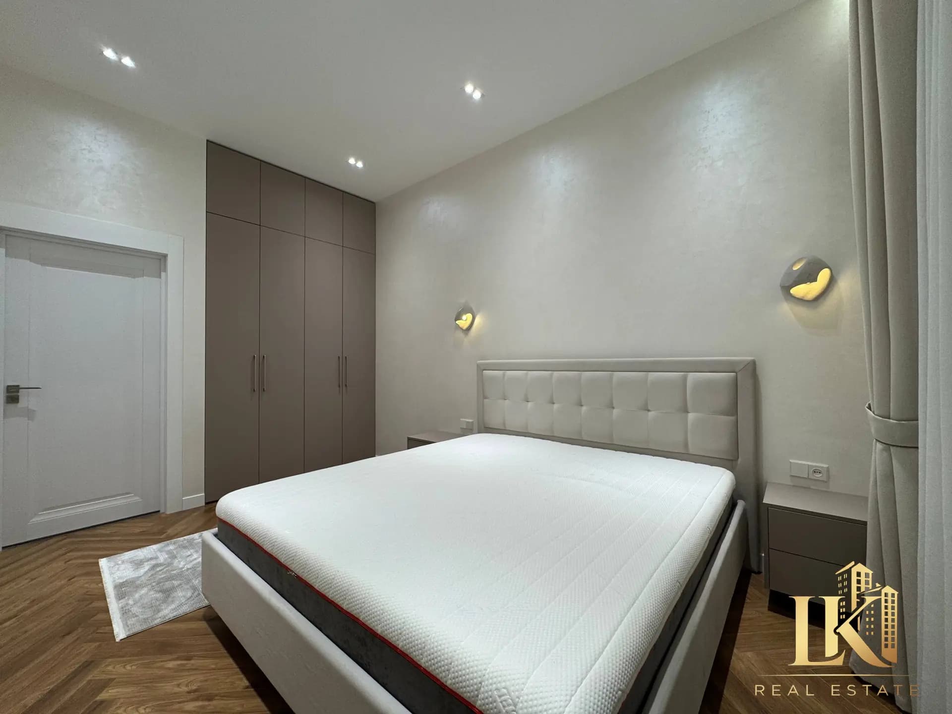 #9800 Продаётся: Юнусабадский район Ул. Ниёзбек йули НОВОСТРОЙКА ЖК "Imperial Club" Ор-р: Финансовый — 4