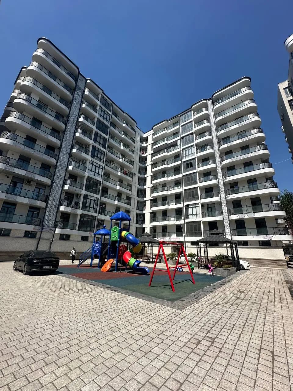 Mirzo Ulug'bek tumani 91 kv 6etaj evro remont — 2