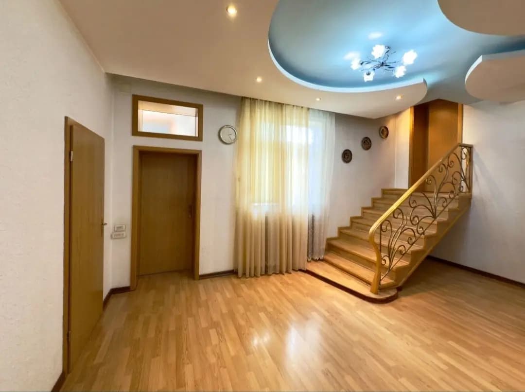 🏡 Дом 308 м², 3.1 сотки, 6 комнат, Мирабад Мирабадский район, ул. Сарыкуль◽️ 6 комнат — 3