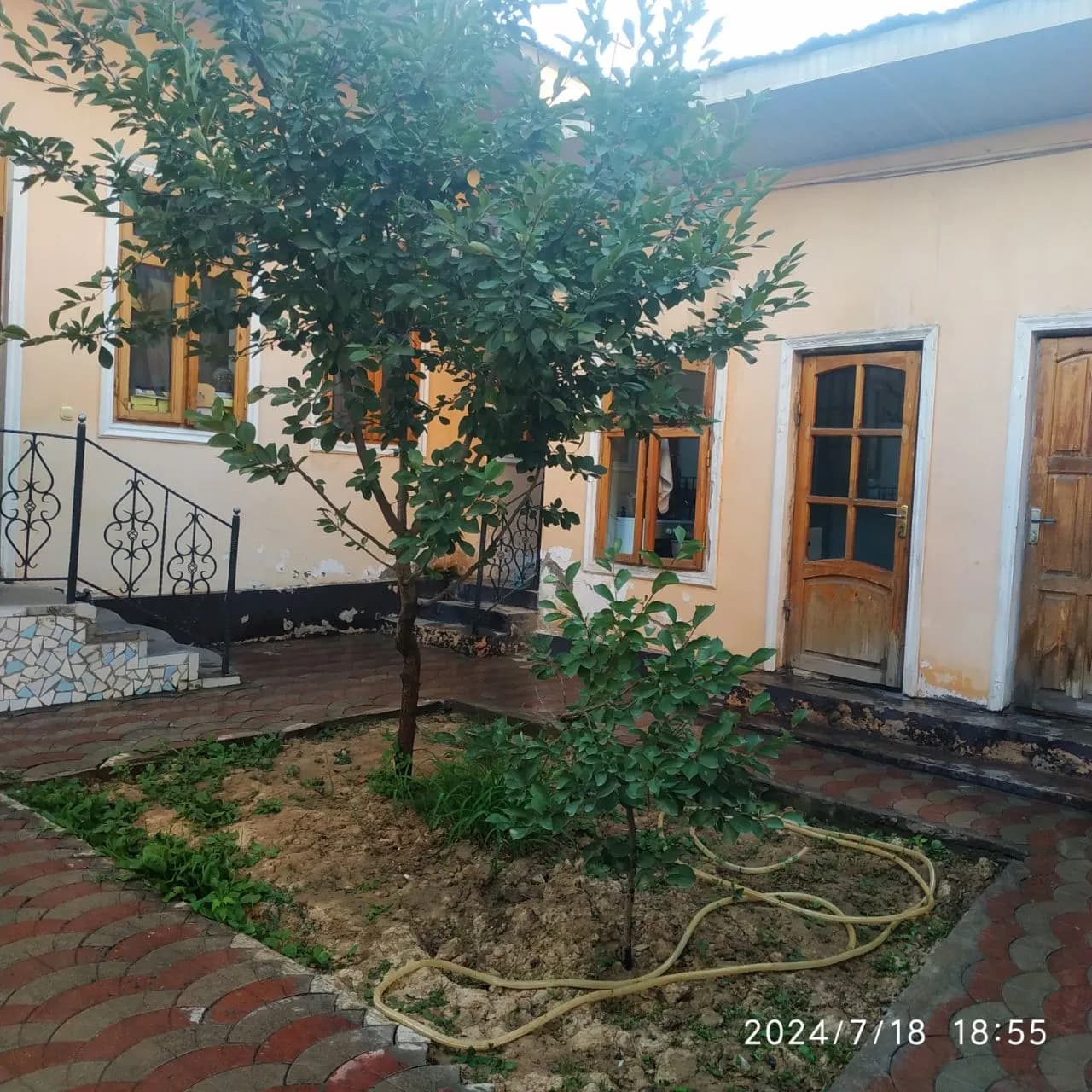 Уй сотилади, Қорасарой 2-роддомни орқасидаги махаллада, жуда қулай локация. Файзибаланд 45 уй. — 2