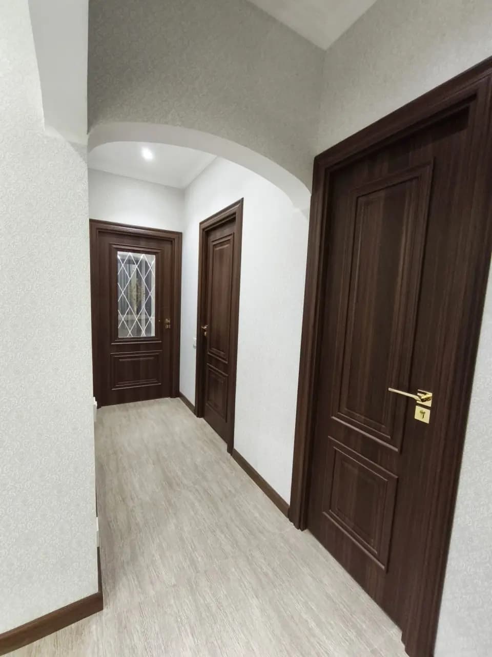 V5752 — Mirzo Ulug‘bekda 4 xonali kvartira sotiladi! — 3