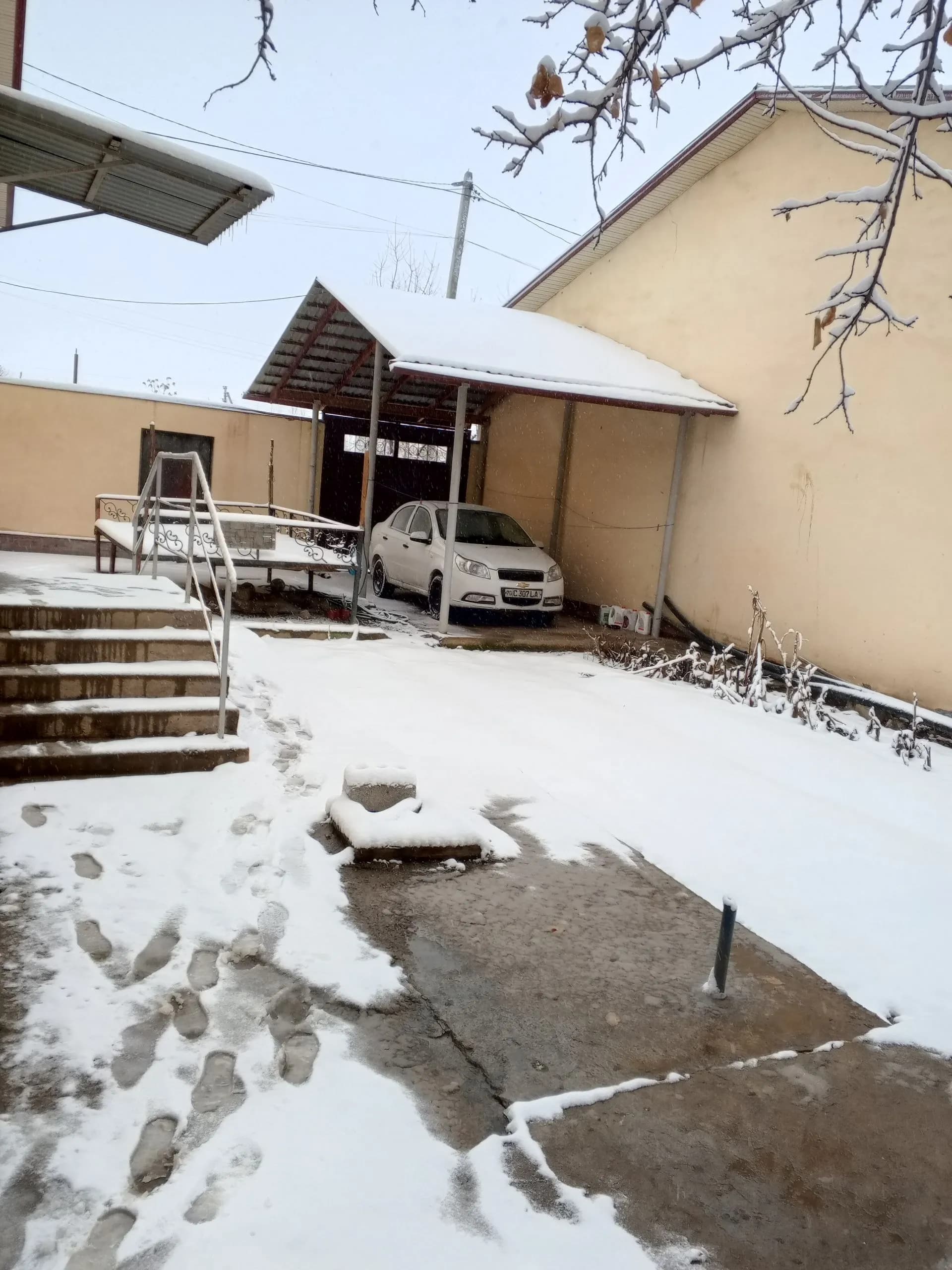 Yangiyöl tumani Halqabod mostga yetmasi yöl yuzidagi kottedjlar — 3