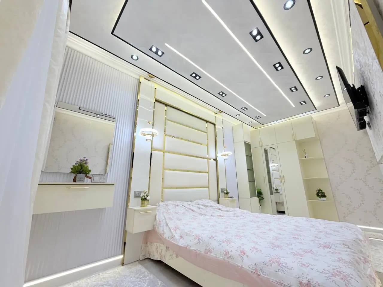 Chilonzor Orientr Karzinka 3xona hamma sharoit bor — 1