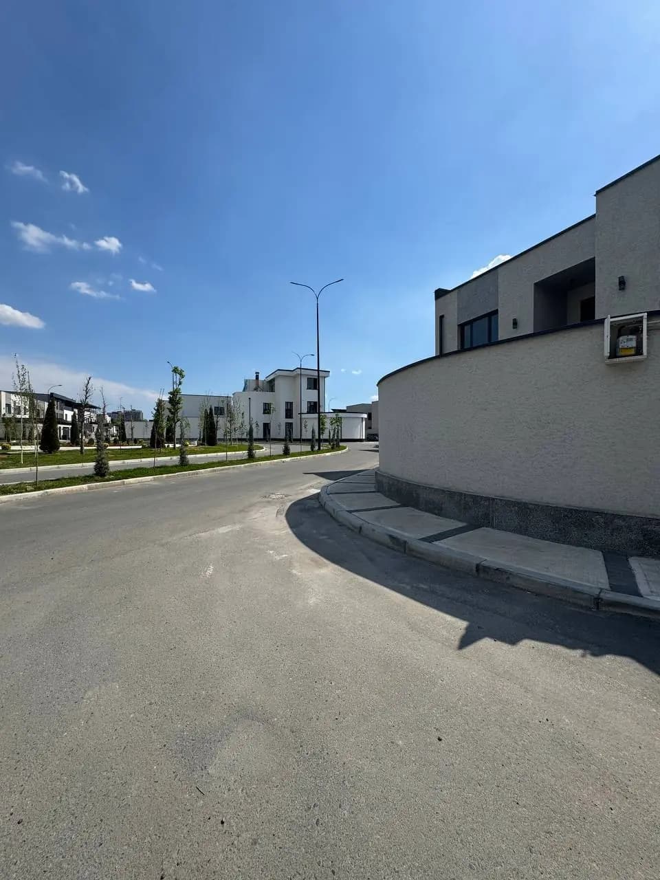 ЖК " АЛЬФРАГАНУС " 2,8-Сотки Комнат-6 200м² — 1