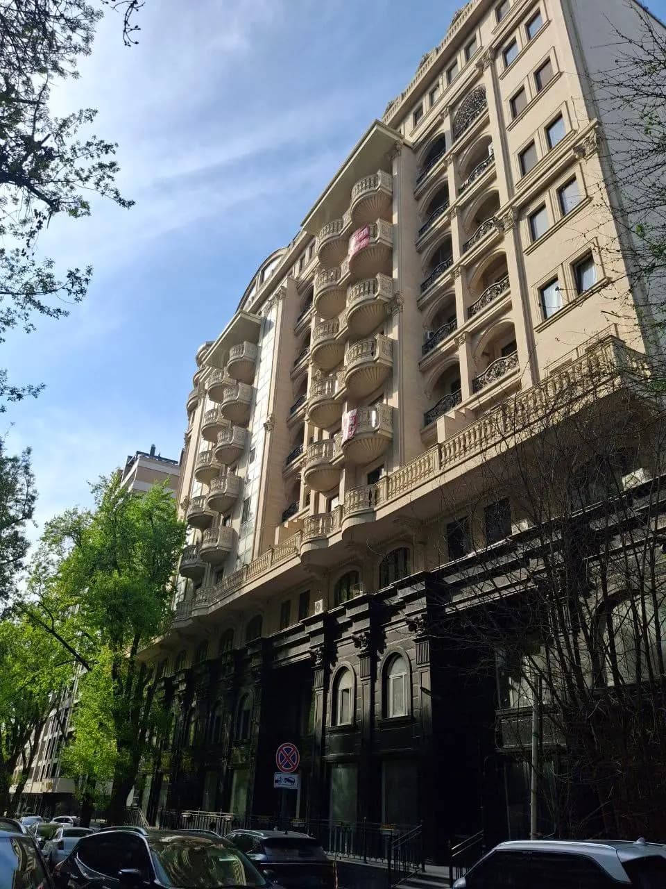 ЖК " Kamron Palace " 106м² 275м² 339м² СРОЧНО — 2
