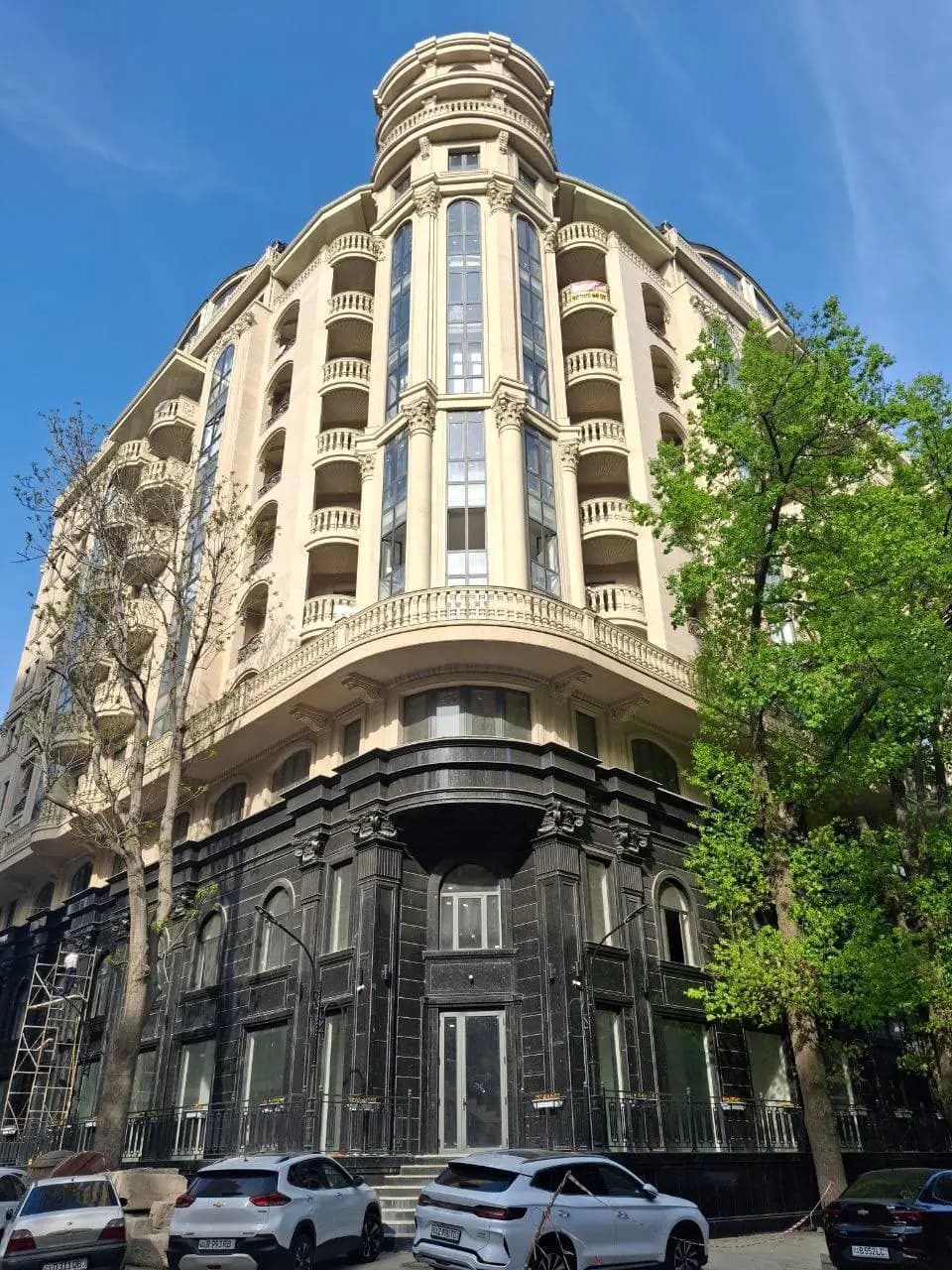 ЖК " Kamron Palace " 106м² 275м² 339м² СРОЧНО — 1