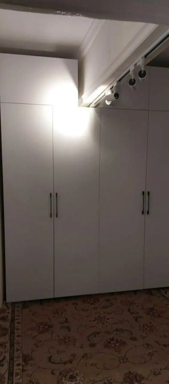 2/4/5 Алока2 хонали квартира арендага берилади узок муддатга.Беруний  Тинчлик метро енида.450y.e. — 4