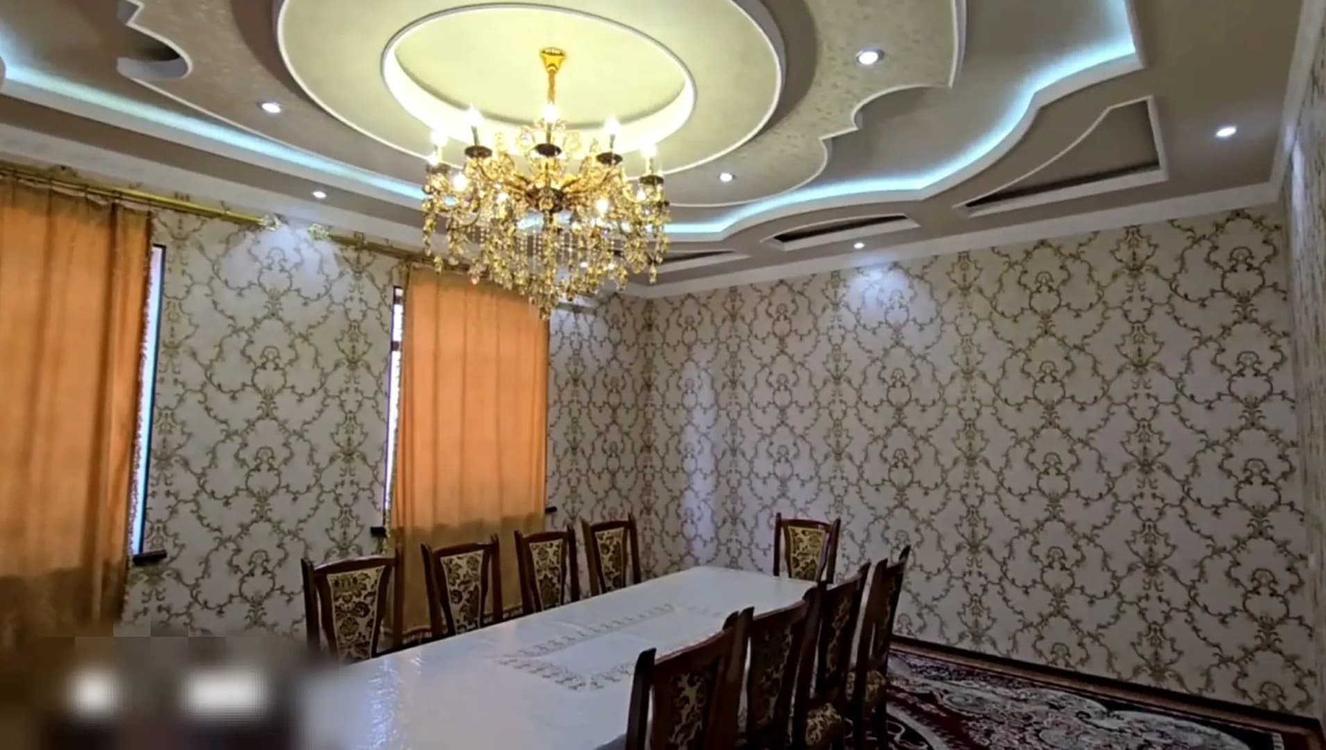 Ховли сотилади. 4.5 сот. Янги хаёт. Чортоқ махалла. 4 хона, 200 м² уйи билан. — 5