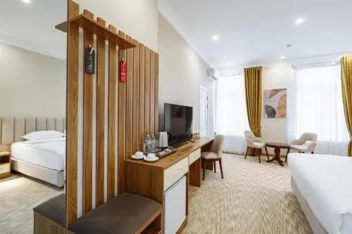 Clouds Hotel — 2
