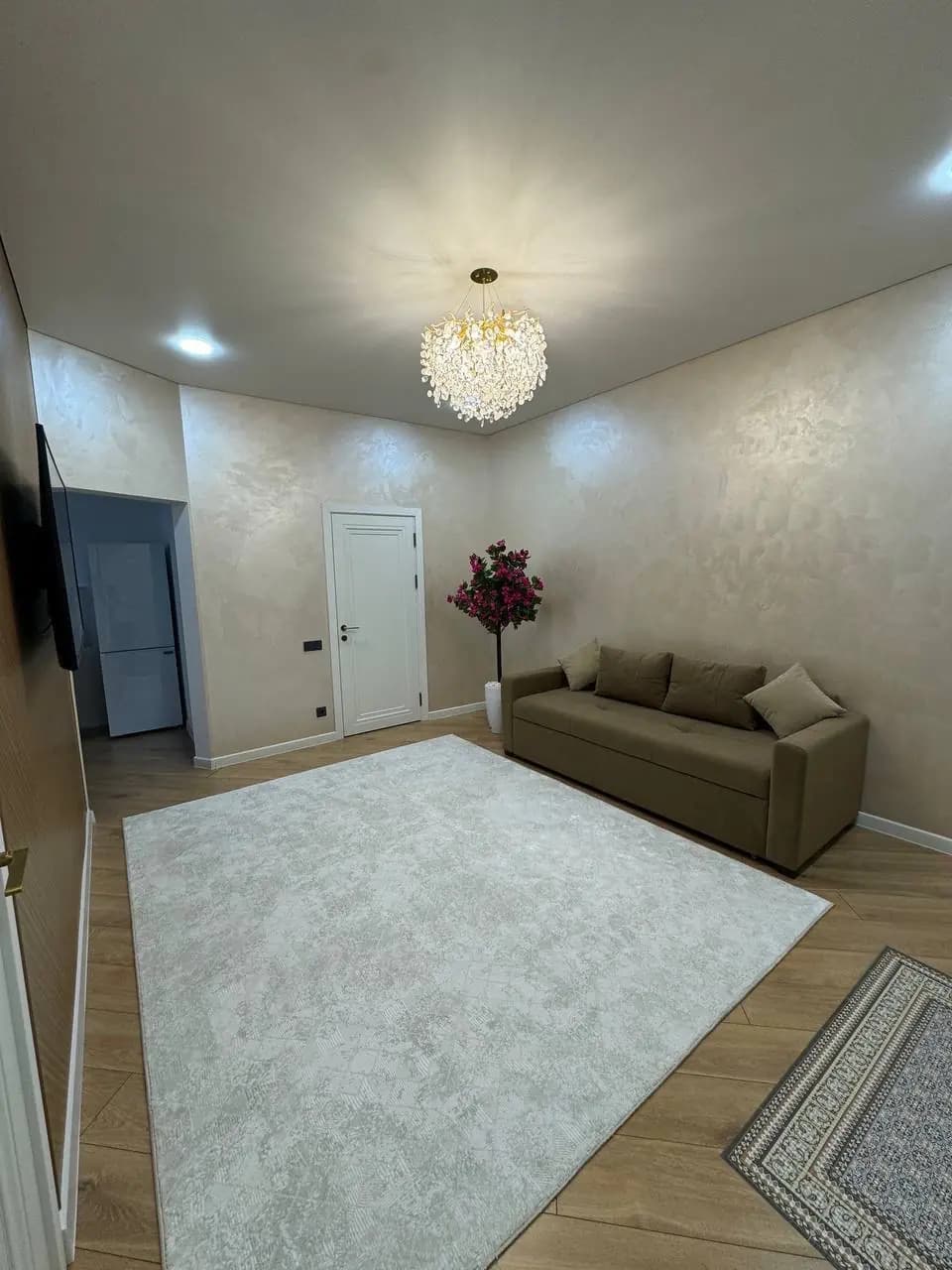 Саламатина 2х Комнатная Еуро квартира — 2
