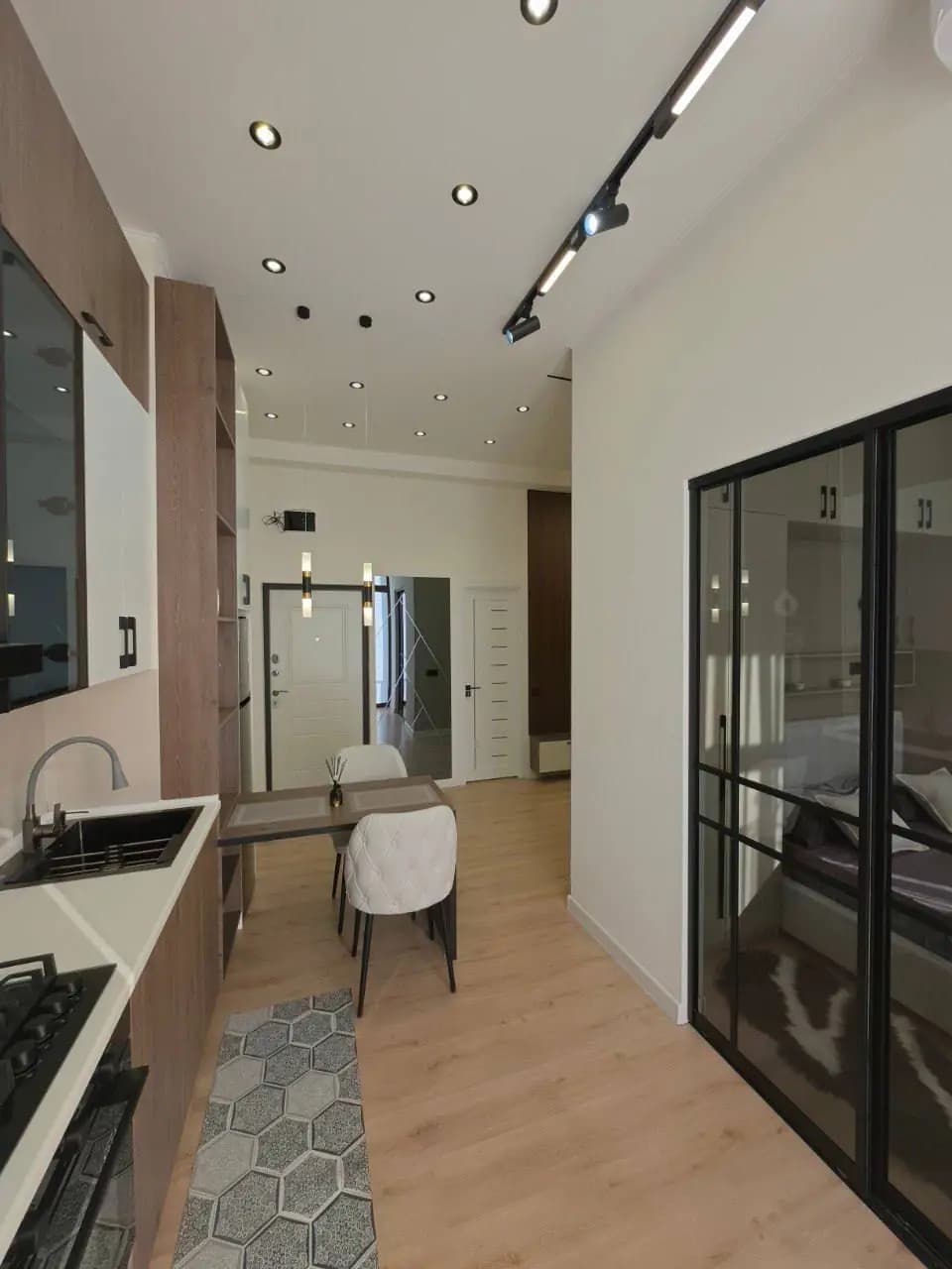 Продается 2х комнатная квартира,ЖК Роял Хаус,Мост Мукими,40м2 — 1