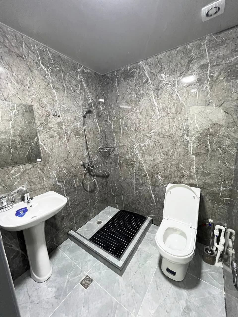 HOSTEL — 3