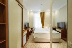Clouds Hotel — 4