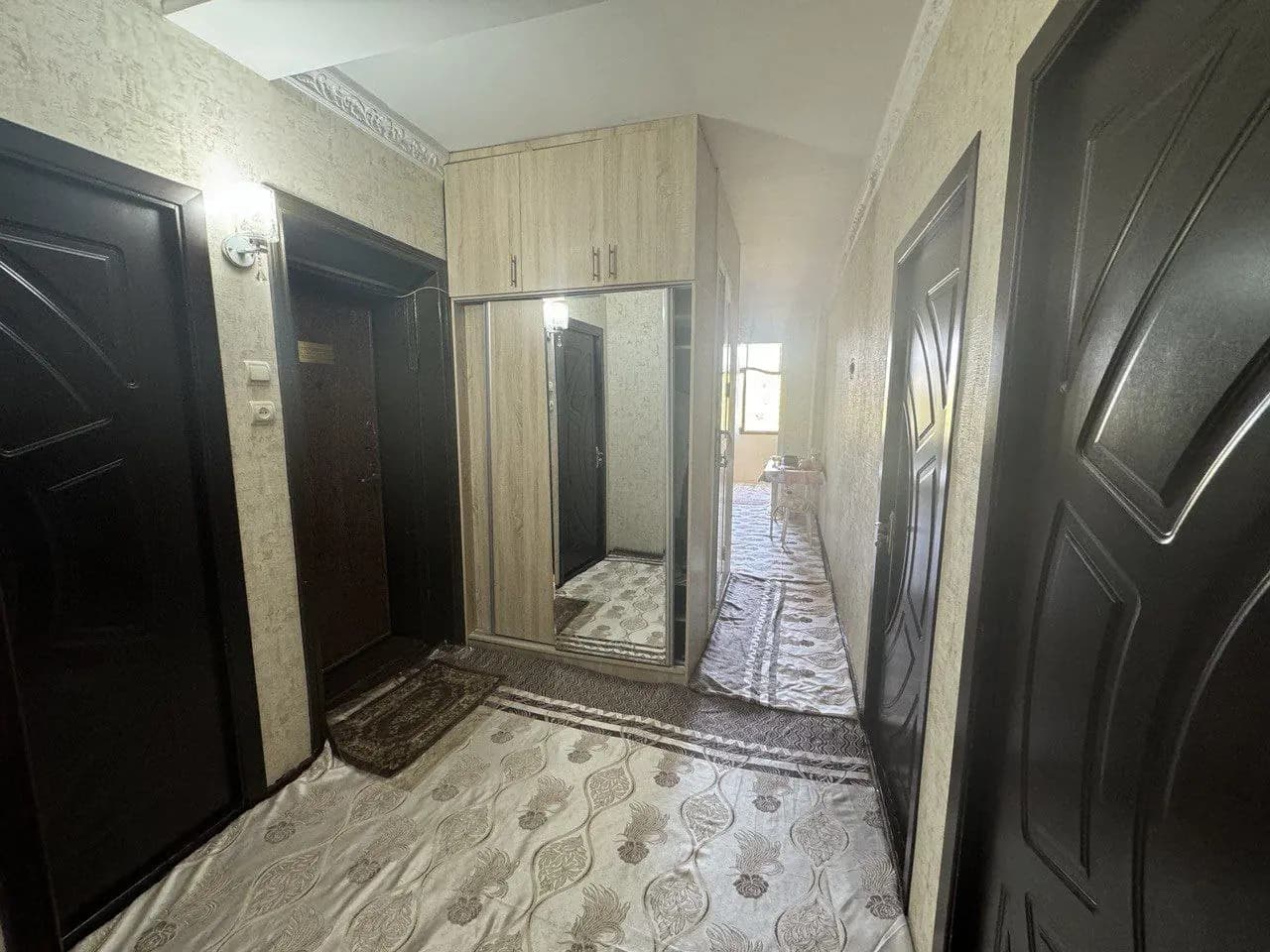 Продаются квартира Юнусабад 18кв 5/3/4 — 4