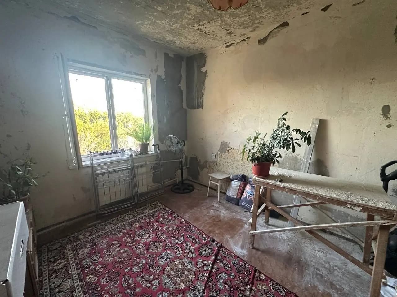 Массив Карасу-1 Продаётся 2 комнатная с балконом 2*6 — 3