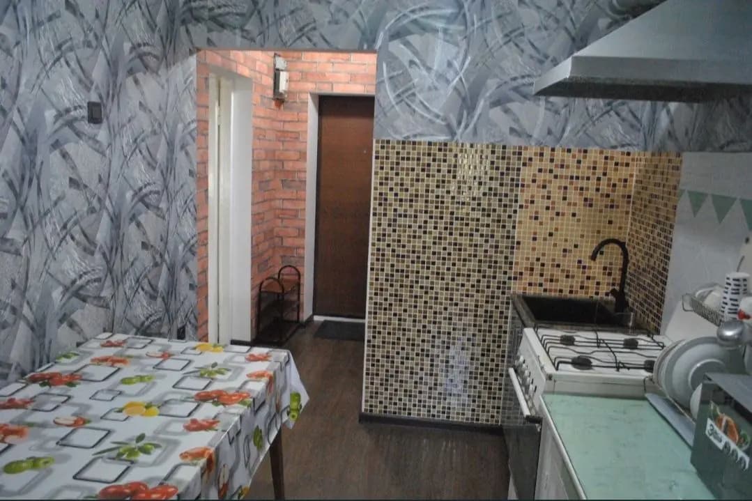ЯККАСАРАЙ 1/5/5 30м². Кирпичный. Мебель+техника — 2