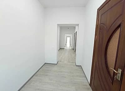1 я линия, Продается здание 1860 кв.м ², 42 комнат, 12 соток — 3