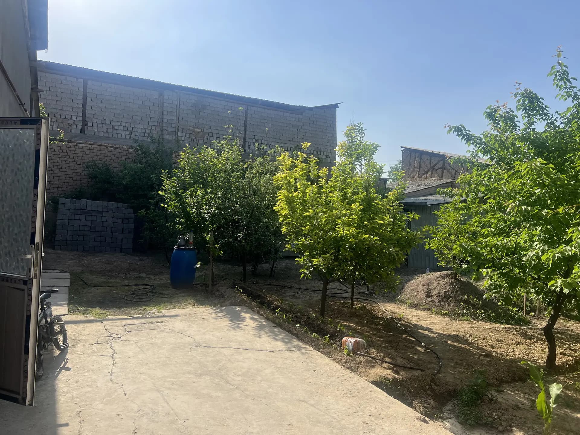 Sergili tumanida 6 sotix 7 xonali shinam xovli sotiladi — 2