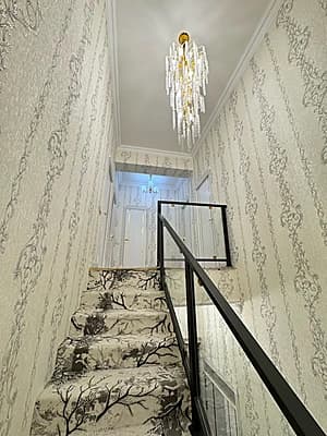 Srochno sotiladi yangi katej hovli — 2