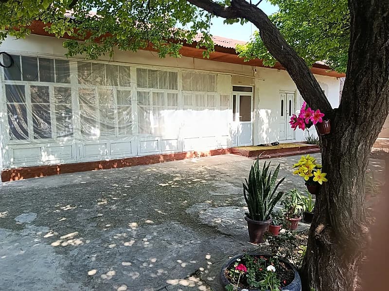 Hovli uy sotiladi — 1