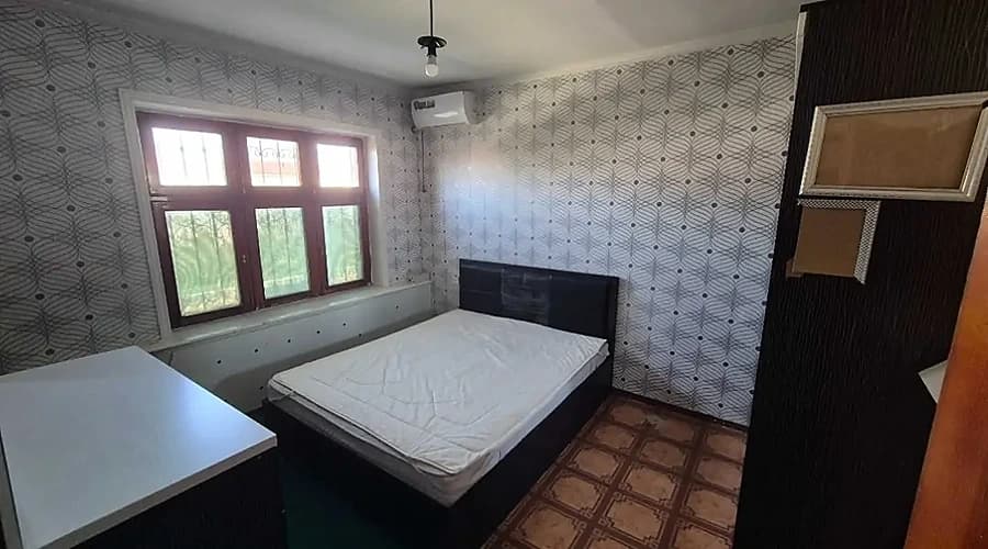 Yunusobod 18 kvartalda 3 xonali 3/3/4 Orintir Sayram Oilaga bolalar va qizlargachorraxa — 1