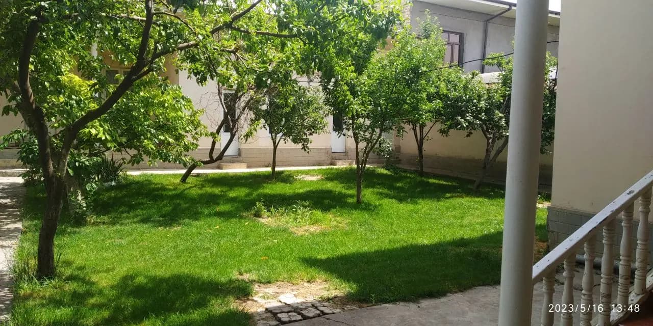 Nazarbek Xarakatda 4 sotix 6 xona uchastka sotiladi. Narxi 116000y.e. — 1