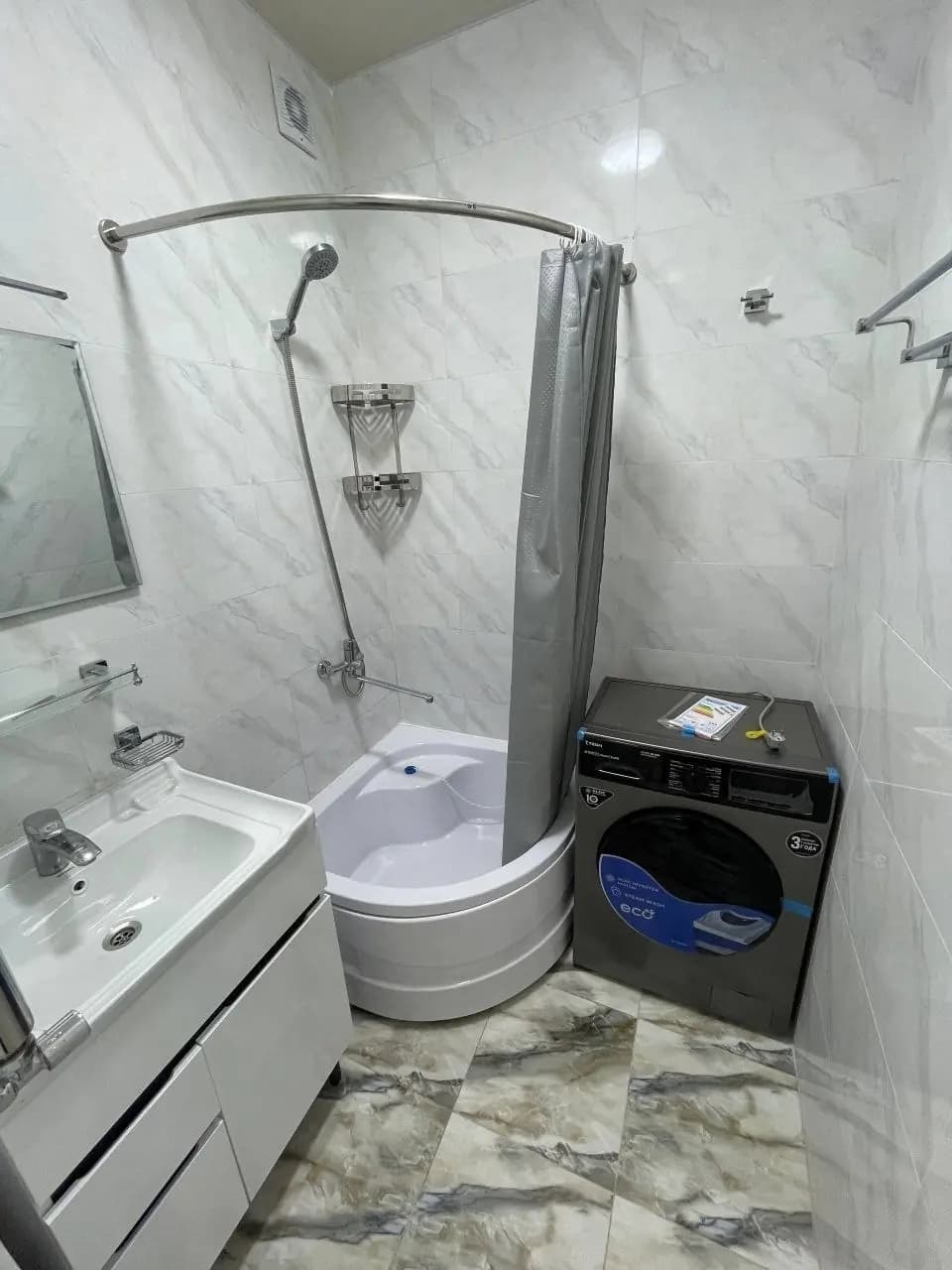 Продаётся квартира Чиланзар 9 квартал 2в3/1/4. Ориентир 184-Школа. — 4