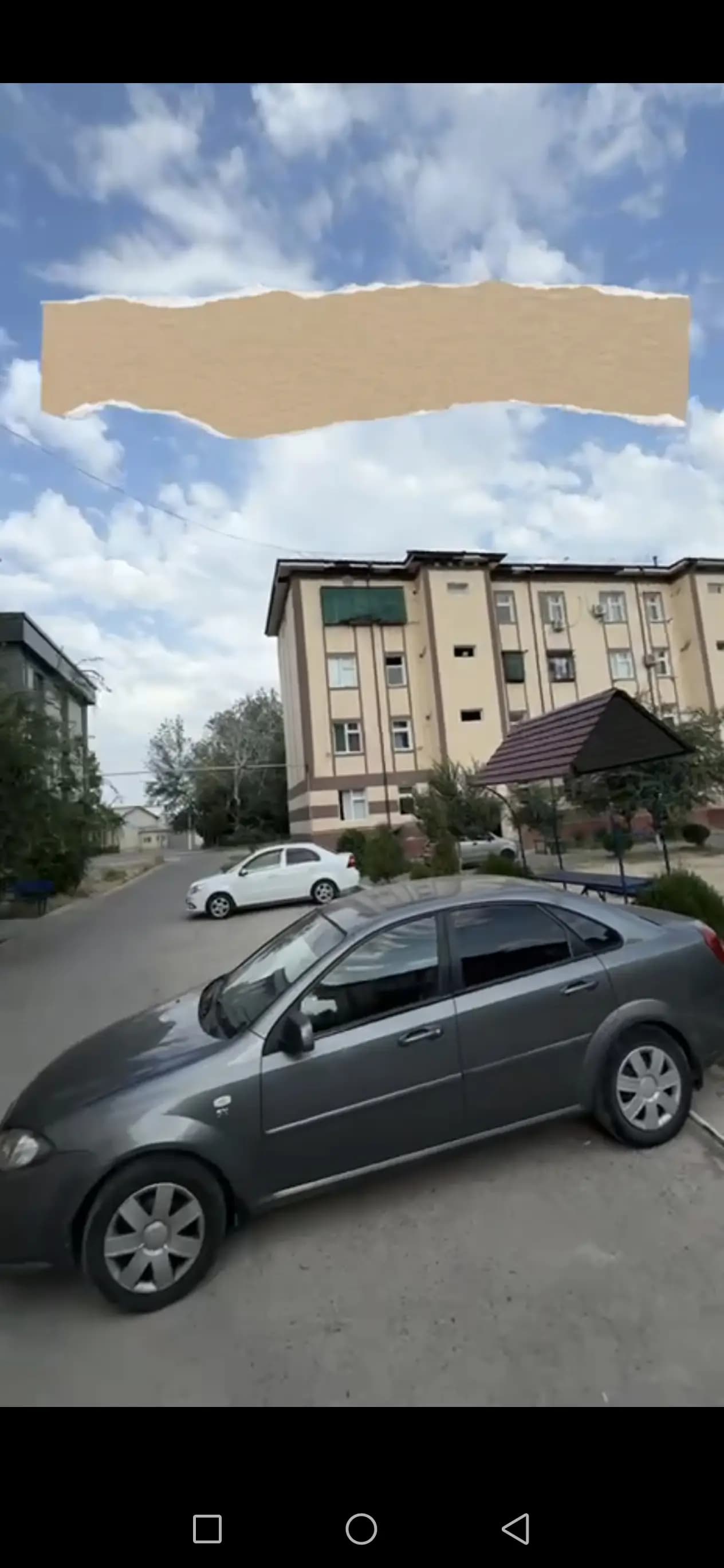 Srochnoga                      Nazarbek sanatoriya, 4 etajka - 3 etaj 3xona yevro remont Gaz svet suvla bor. 46 000y.e. — 5