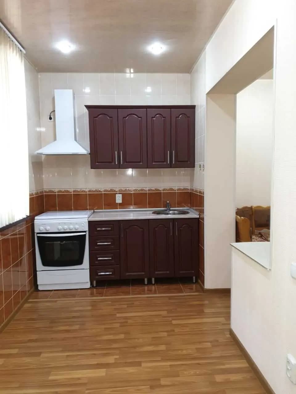 V5750 ПРОДАЕТСЯ 2/1/5 на:40 Лет  #Яшнабадский_район Ор.р:Крестик корзинка — 2