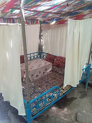 Oq tosh quyosh tapchan — 2