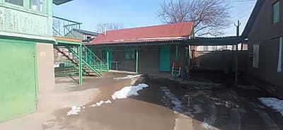 6 hona hovli uy, garaj ham bor, konalizatsiya bor. Uy yaxshi joyda sentr, maktab bog'ch, poliklinika yaqin — 7