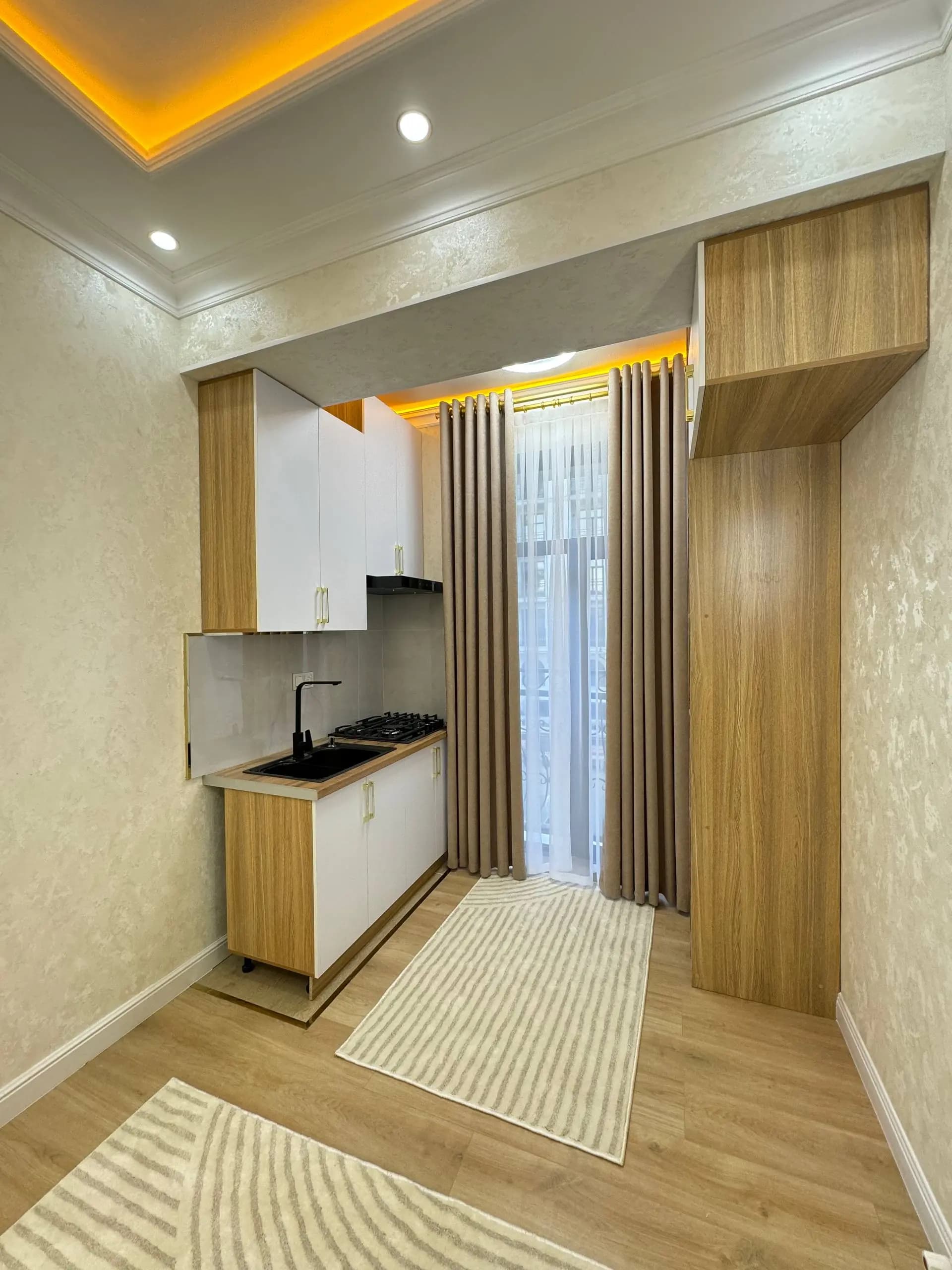 СРОЧНАЯ ПРОДАЖА 3КОМ Ориентир Соларис ЖК Lafayette — 3