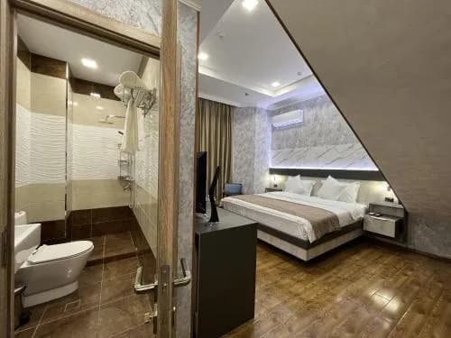 Ada Hotel — 5