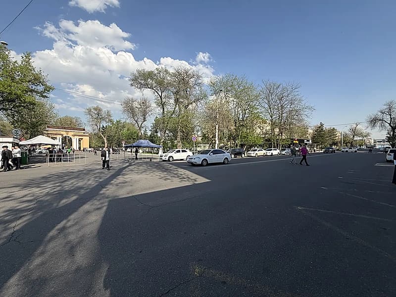 Продается 6 соток Мирабадский район Срочно Транспортный институт 35.000y.e. — 1
