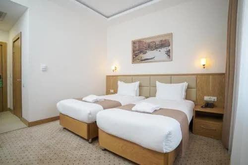 Milan Hotel — 3