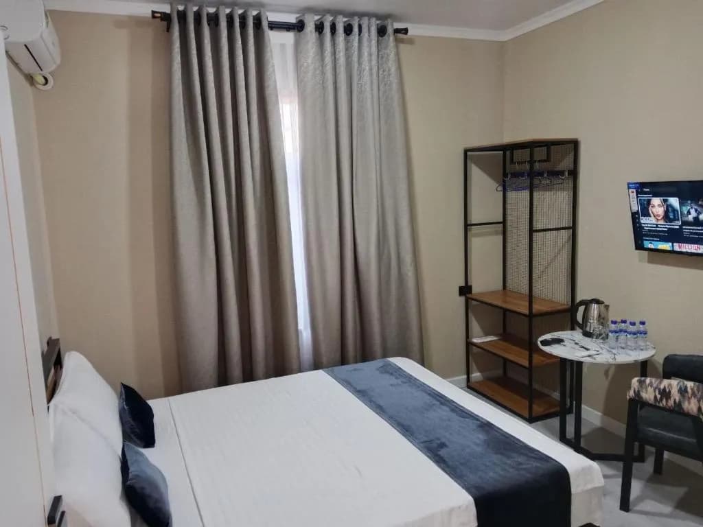 Hotel S & D Hostel — 2