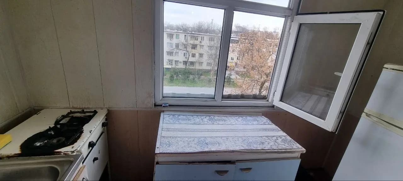 Яшнобод район прадается квартира 1 ком.н — 1