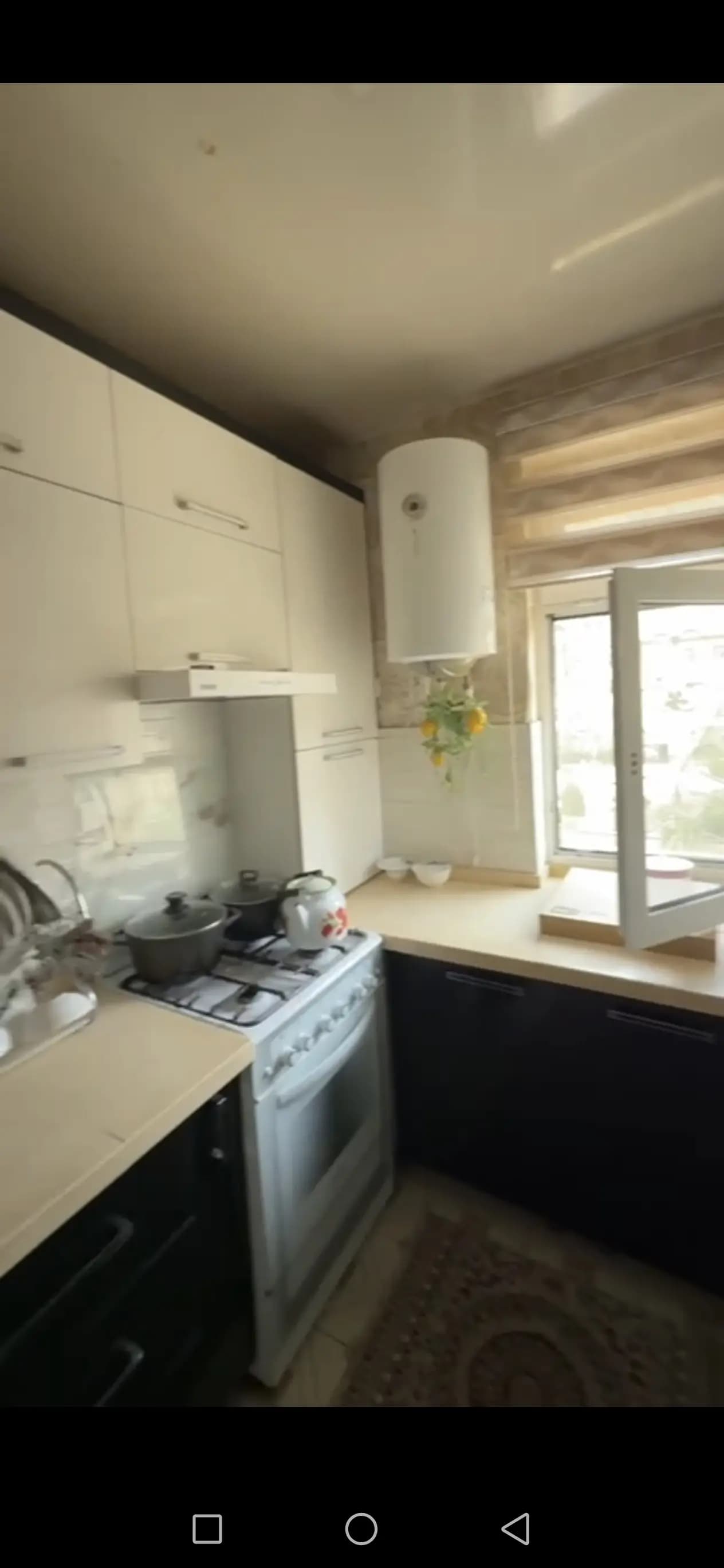 Srochnoga                      Nazarbek sanatoriya, 4 etajka - 3 etaj 3xona yevro remont Gaz svet suvla bor. 46 000y.e. — 1