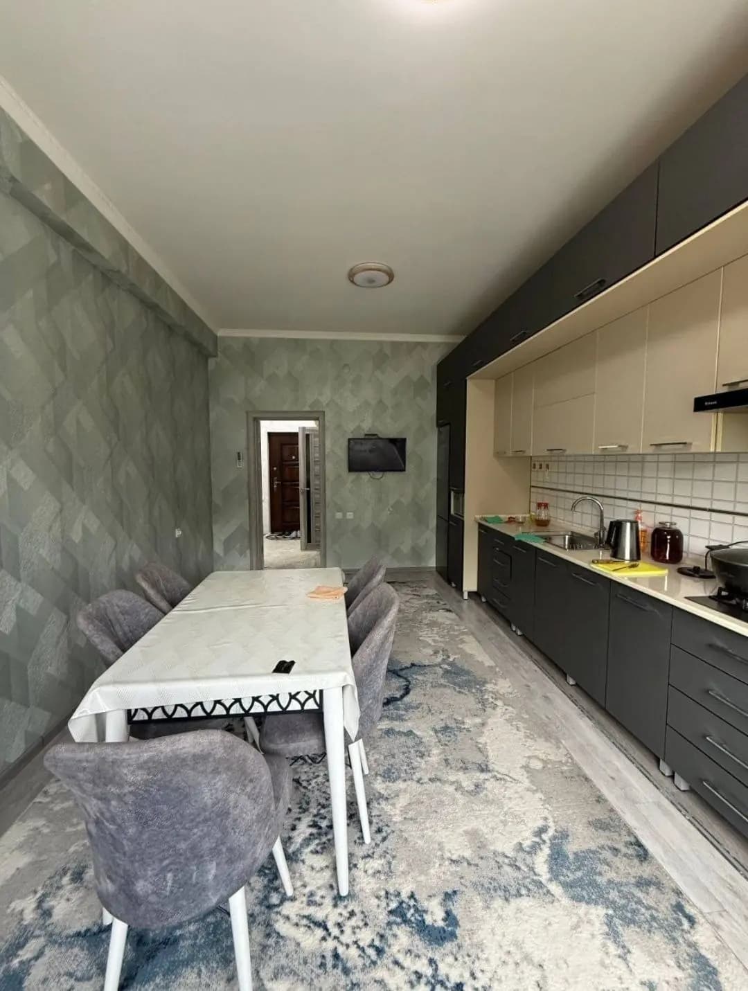 <Чилонзар20. Новостройка. 2\3\7.  80м² Ориентир: Тангалик ЧойхонаРемонт: Евроремонт Мебель: даТехника: да — 5
